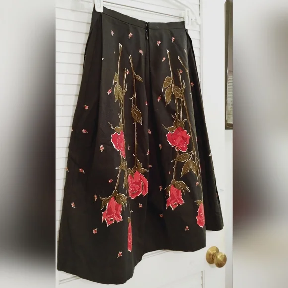 Vintage 80's Strawberry Fields Midi Floral Flair Pleated T Length Skirt. - Picture 6 of 12